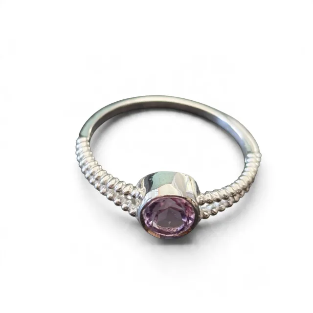 Amethyst solitaire ring in 925 silver, Round, size 6