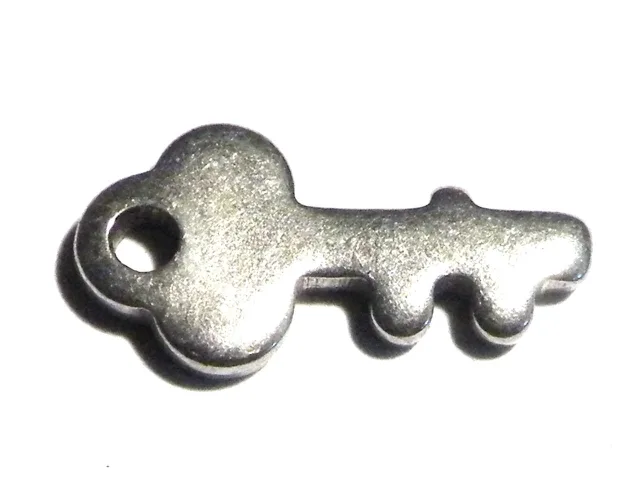 5x Key charm in stainless steel 13mm