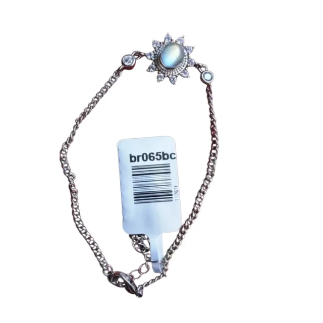 Labradorite cabochon bracelet, in base metal