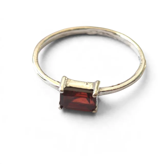 Garnet ring in 925 silver, Emerald cut, size 9