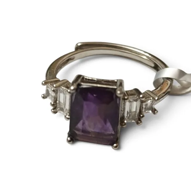 Dress Ring with square cut amethyst