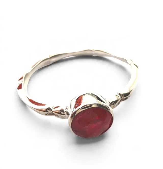 Ruby round cut solitaire ring in 925 silver, size 9