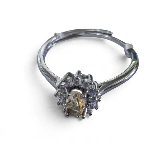 Dress Ring with Oval cut Citrine