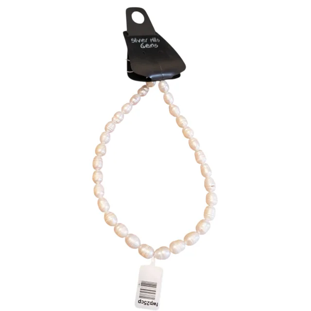 White potato pearl, Approximately 8-9mm in size, 35 cm